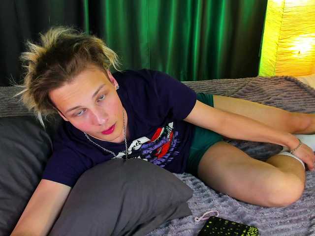 Live sex webcam photo for lilteddyboy #275664565