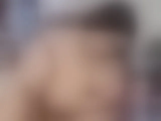 Live sex webcam photo for lily-hot18 #271847323