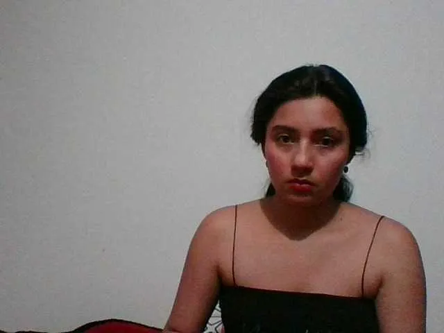 Live sex webcam photo for lily-xxx08 #277871061