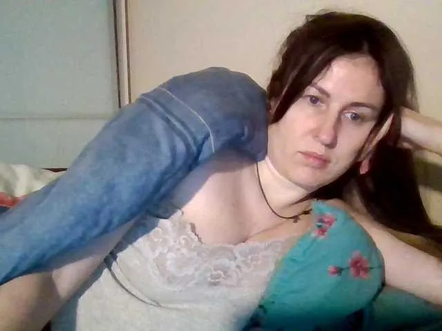 Live sex webcam photo for lily133 #290829858