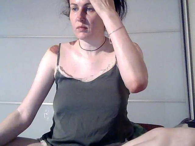 Live sex webcam photo for lily133 #291413101