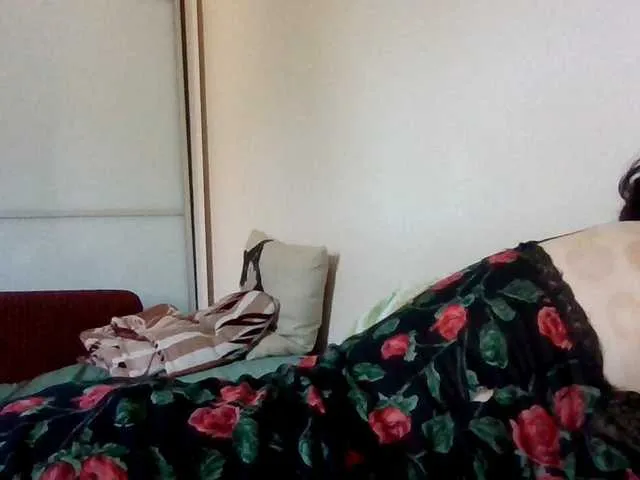 Live sex webcam photo for lily133 #291439599