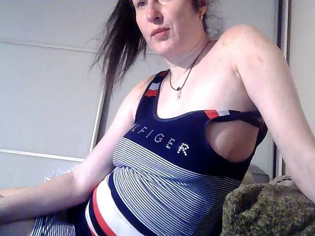 Live sex webcam photo for lily133 #291468392