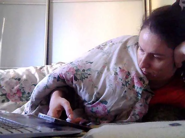 Live sex webcam photo for lily133 #291907705