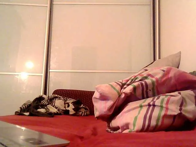 Live sex webcam photo for lily133 #291928313