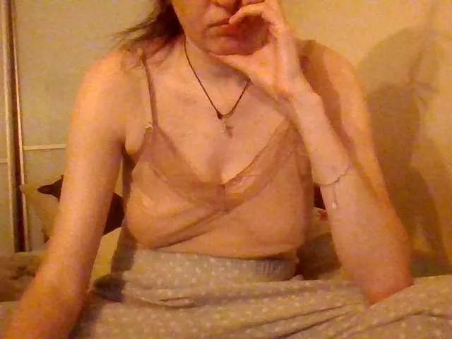 Live sex webcam photo for lily133 #292389785