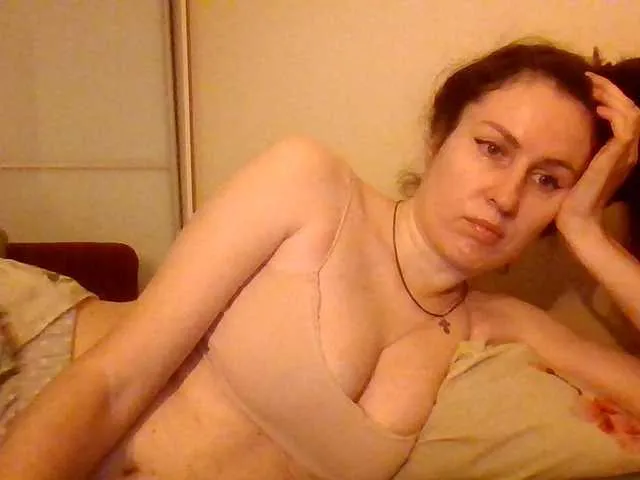 Live sex webcam photo for lily133 #292431327