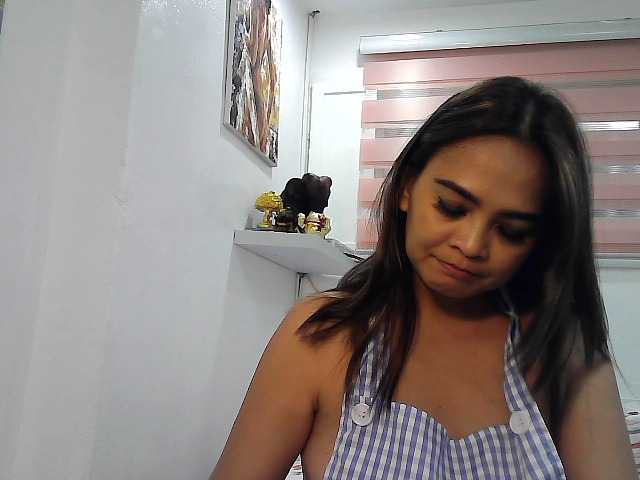 Live sex webcam photo for lilymaepinay #275682495