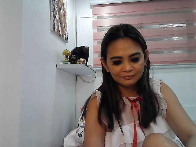 Live sex webcam photo for lilymaepinay #275949542