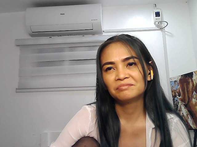 Live sex webcam photo for lilymaepinay #277887664