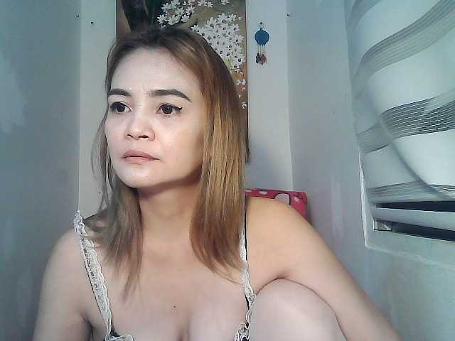 Live sex webcam photo for lilymaepinay #290848894