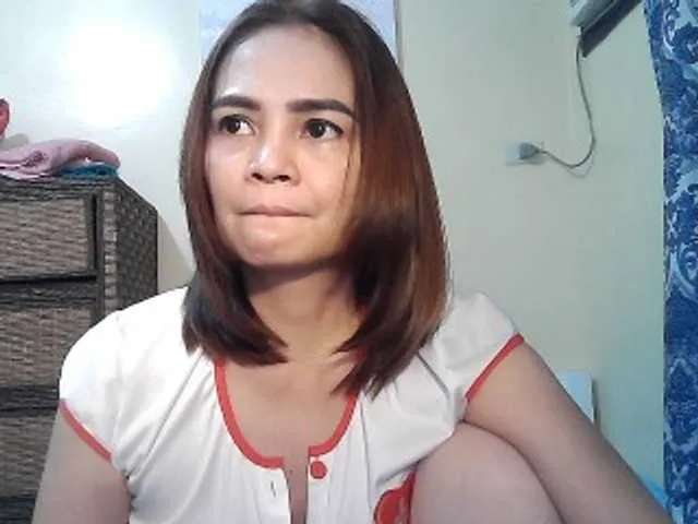 Live sex webcam photo for lilymaepinay #291799079