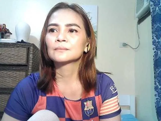 Live sex webcam photo for lilymaepinay #291921175