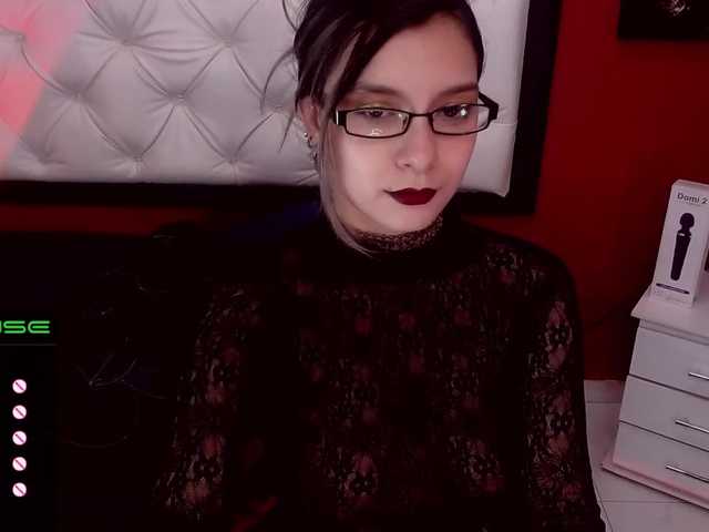 Live sex webcam photo for lilythmystic #272843376