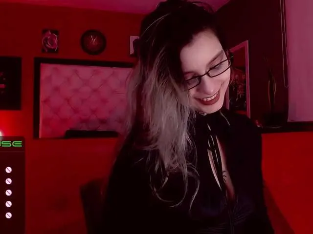 Live sex webcam photo for lilythmystic #272898646