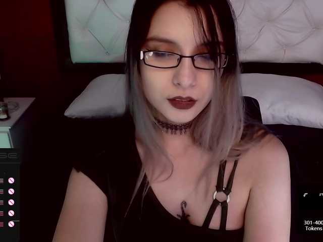 Live sex webcam photo for lilythmystic #273066332