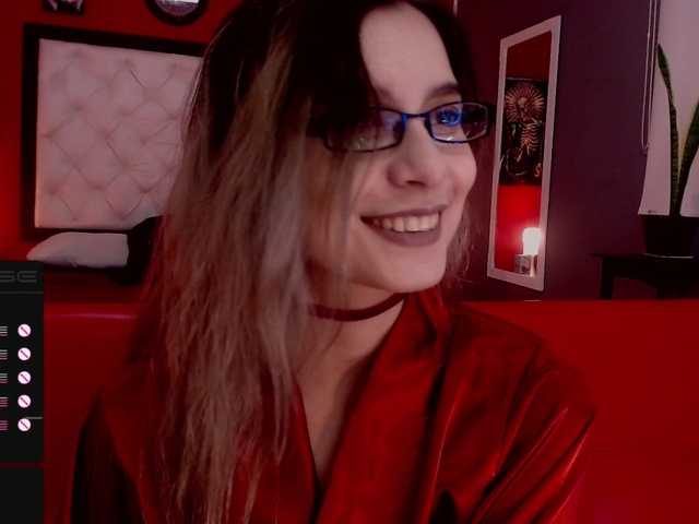 Live sex webcam photo for lilythmystic #273180696