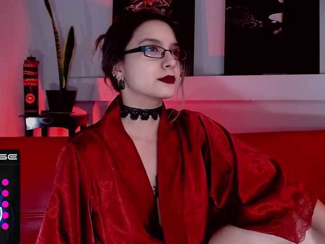 Live sex webcam photo for lilythmystic #273667680