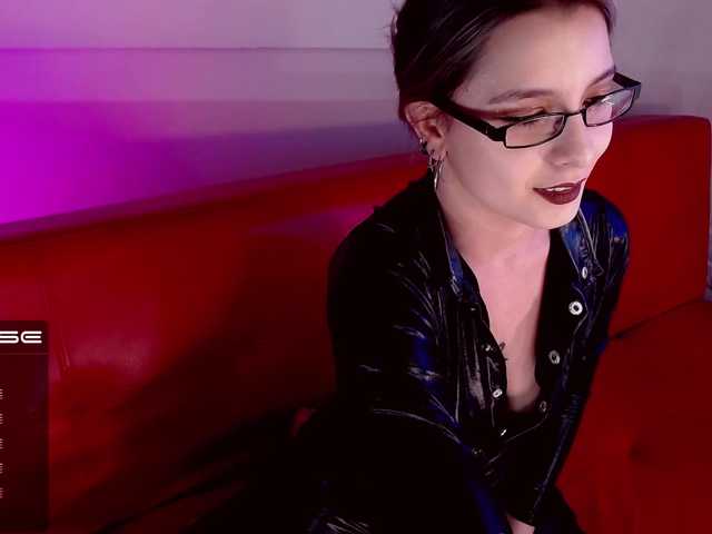 Live sex webcam photo for lilythmystic #274452766