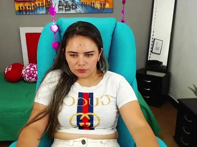 Live sex webcam photo for lilyx69x #272351328