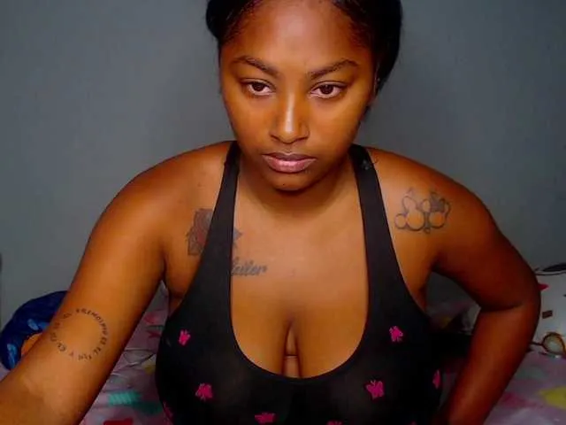 Live sex webcam photo for linacabrera #272691047