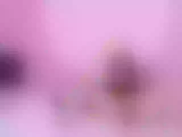 Live sex webcam photo for linamillan1 #275676694