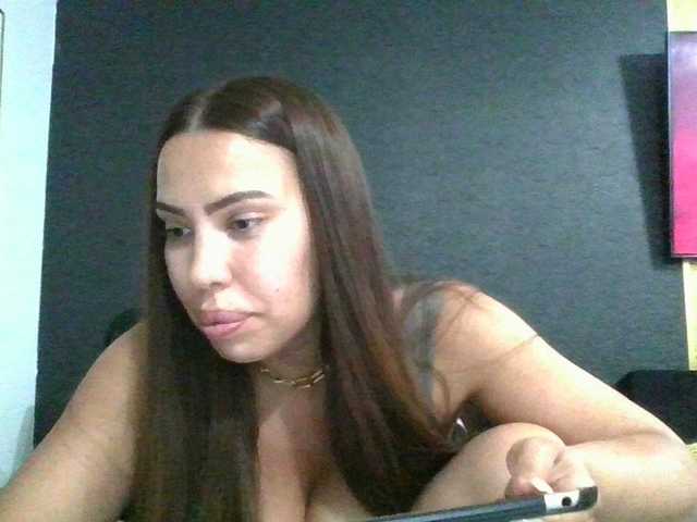 Live sex webcam photo for linawhite2 #291012122