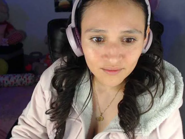 Live sex webcam photo for linda-cataleya #276758923