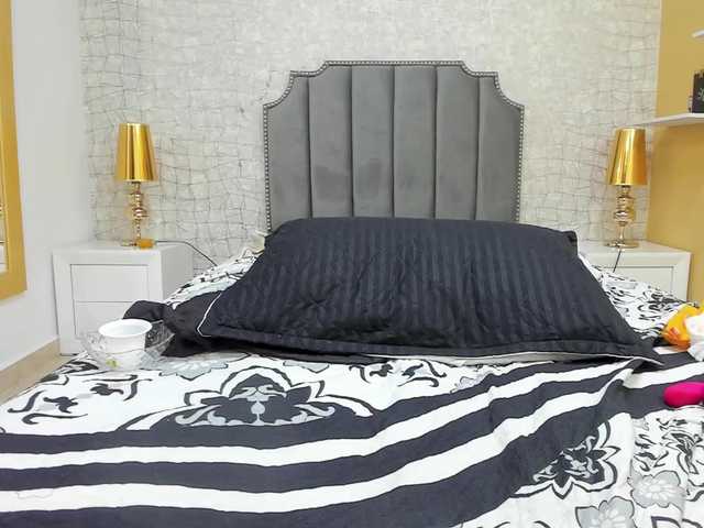 Live sex webcam photo for linda-mlk #273183151