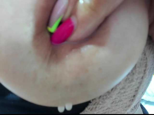 Live sex webcam photo for linda-mlk #273984842