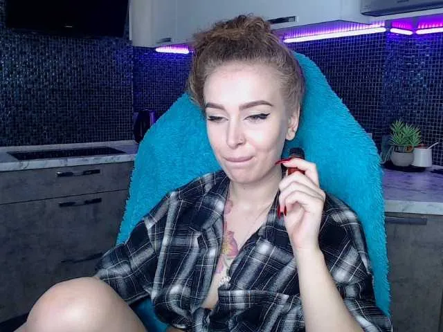 Live sex webcam photo for lindabanana #272189574