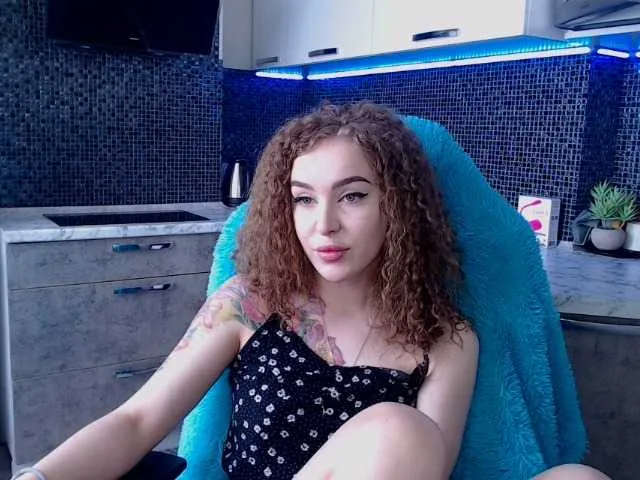 Live sex webcam photo for lindabanana #272237369
