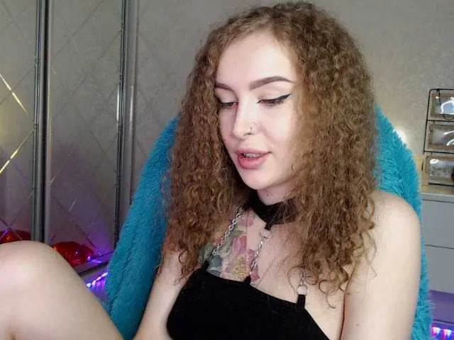 Live sex webcam photo for lindabanana #272383650