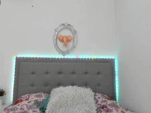 Live sex webcam photo for lindeyander #274212485