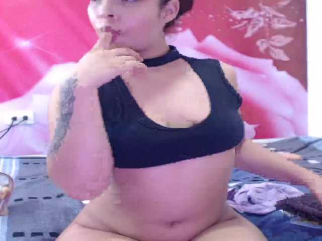 Live sex webcam photo for linfanicruz #273125561