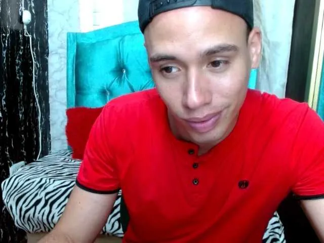 Live sex webcam photo for lionhotdick #278196497