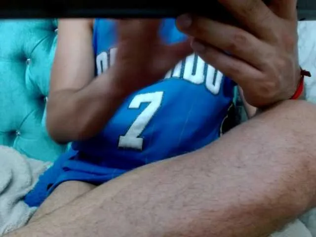Live sex webcam photo for lionhotdick #288747914
