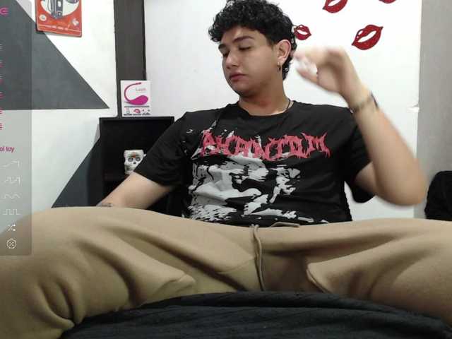 Live sex webcam photo for lionzaynt #290567225