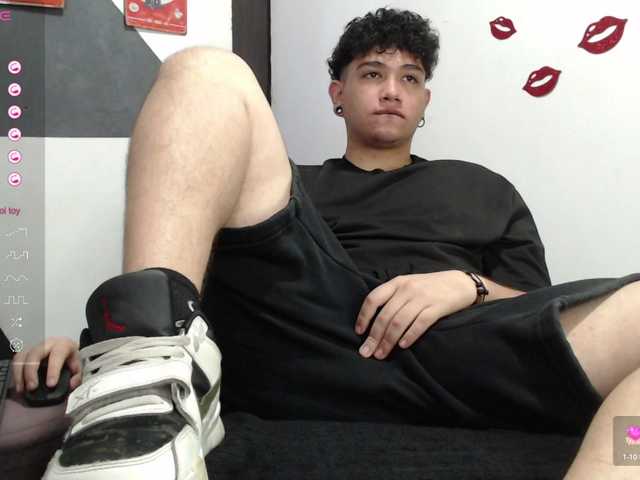 Live sex webcam photo for lionzaynt #290641681