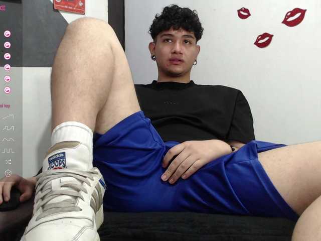 Live sex webcam photo for lionzaynt #290654245