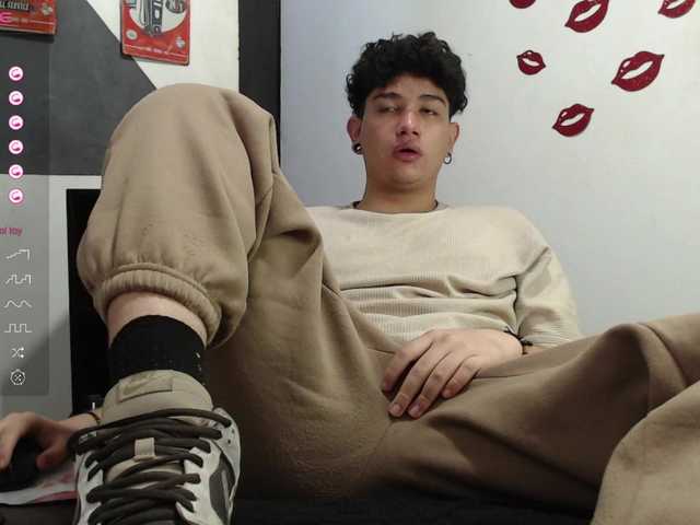 Live sex webcam photo for lionzaynt #290709678