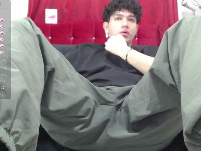 Live sex webcam photo for lionzaynt #290895366