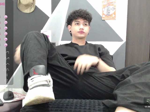 Live sex webcam photo for lionzaynt #291021341