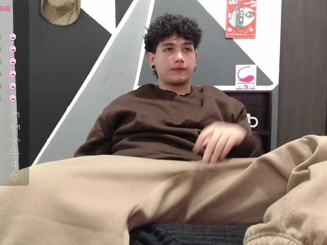 Live sex webcam photo for lionzaynt #291062944