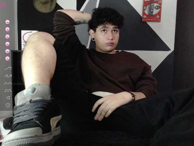 Live sex webcam photo for lionzaynt #291083382