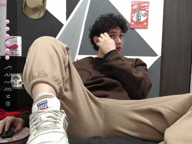 Live sex webcam photo for lionzaynt #291090244