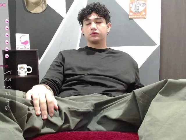 Live sex webcam photo for lionzaynt #291191503