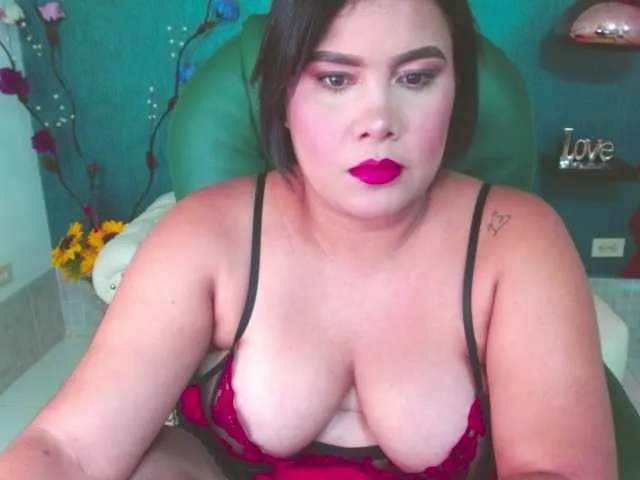 Live sex webcam photo for lipsy-cute #273822034