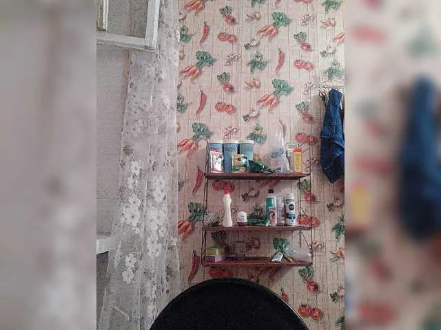 Live sex webcam photo for lisenok266 #273381196