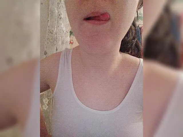 Live sex webcam photo for lisenok266 #273406727